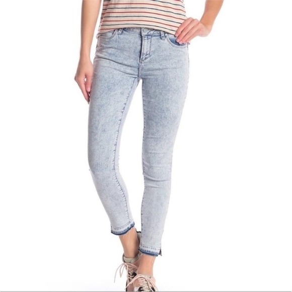 NWT Articles of Society Acid Wash Suzy Skinny‎ Jean Size 28 - Picture 2 of 11